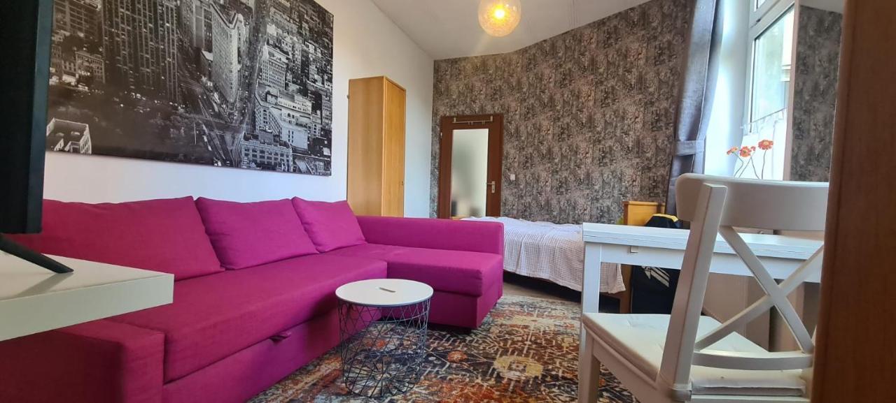 Ferienwohnung Büdchen am Rathaus-EG-NETFLIX-Theaterviertel Oberhausen  Exterior foto